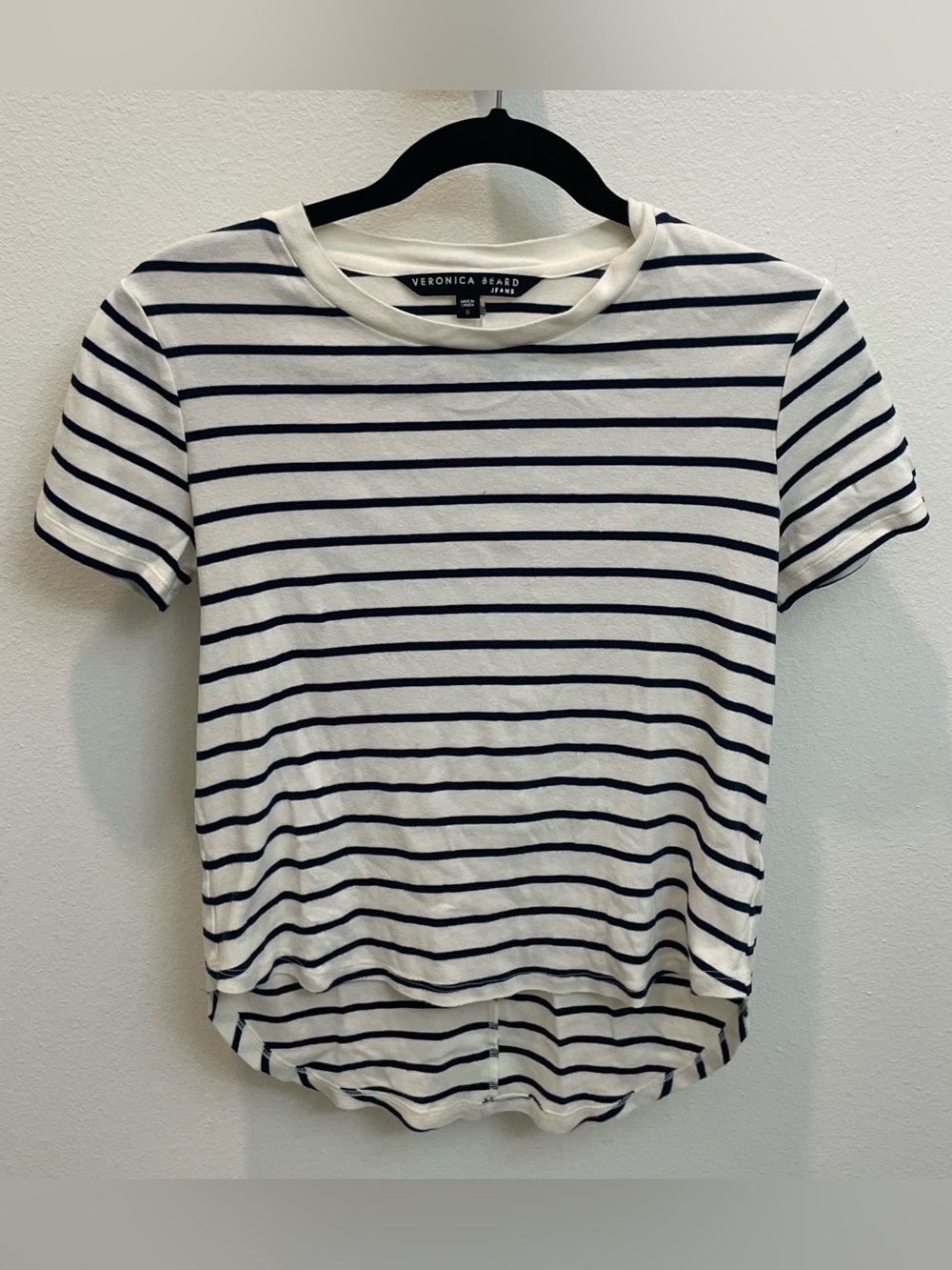 Veronica Beard Cotton Cream and Navy Striped Short-Sleeve Crewneck Tee